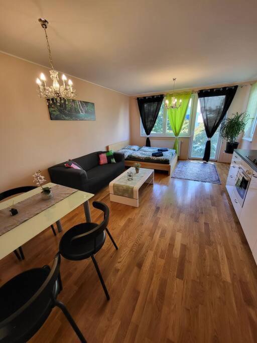 Enjoy Vienna Apartment Ngoại thất bức ảnh
