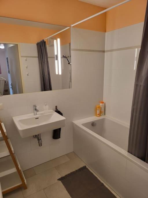 Enjoy Vienna Apartment Ngoại thất bức ảnh