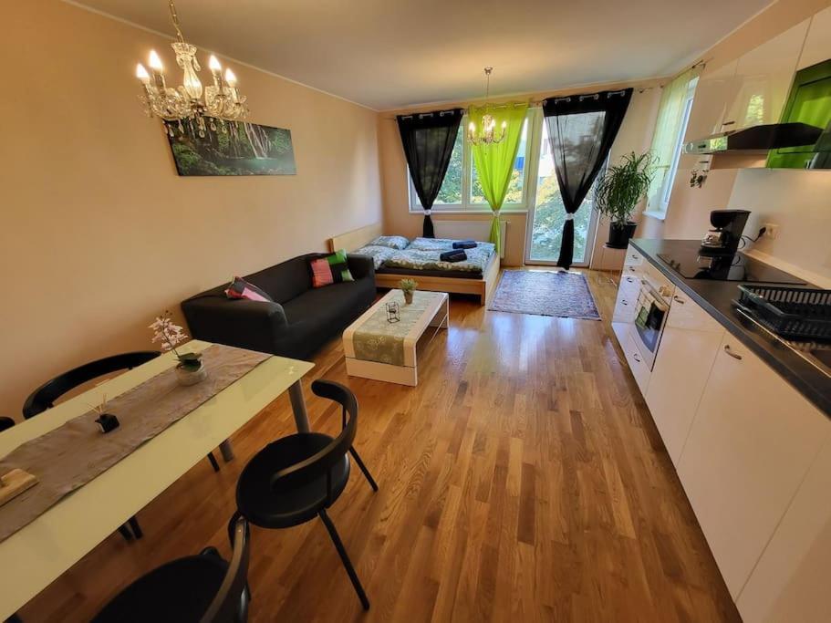Enjoy Vienna Apartment Ngoại thất bức ảnh